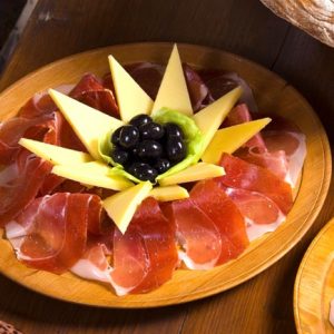 Prosciutto, cheese and olives - by this you can recognize us